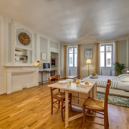 Quiet And Cozy - Near Transport - In