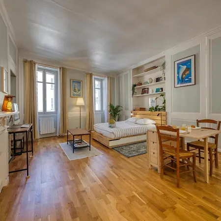 Quiet And Cozy - Near Transport - In Apartmán