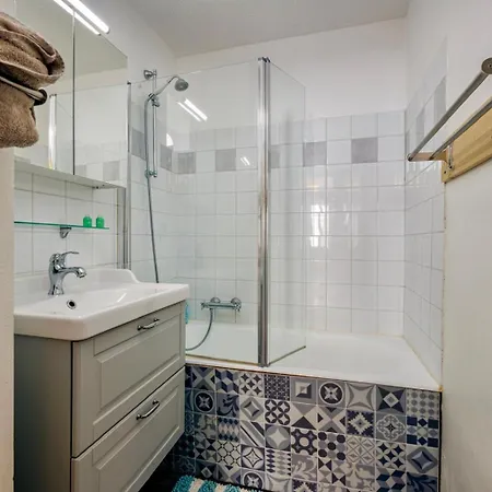 Quiet And Cozy - Near Transport - In Apartmán Gex